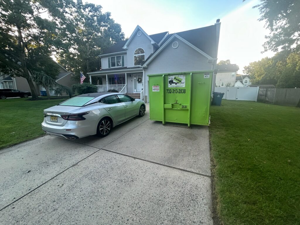 20 Yd residential friendly dumpster