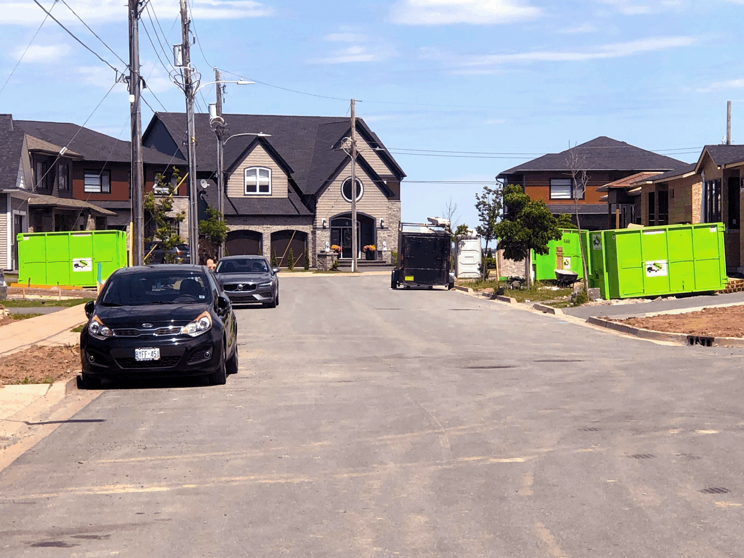 Dumpster rental for residential and commercial construction or demolition projects in Halifax – perfect for renovations, roofing, and contractor cleanups.
